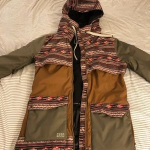 Powder Room women’s snowboarding ski jacket